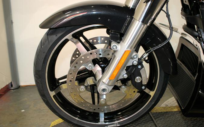 2026 Harley-Davidson Street Glide Grand American Touring FLHX