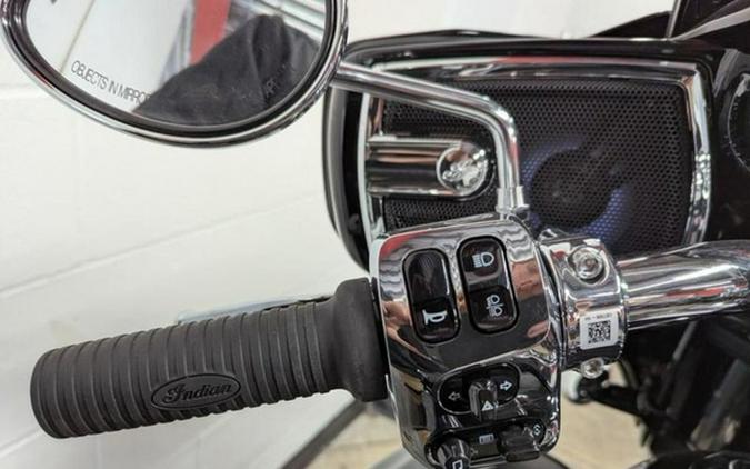2025 Indian Roadmaster Limited W/Powerband Audio Black Metall