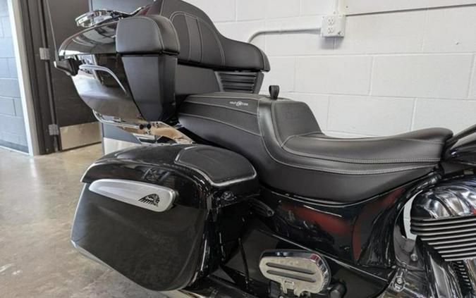 2025 Indian Roadmaster Limited W/Powerband Audio Black Metall