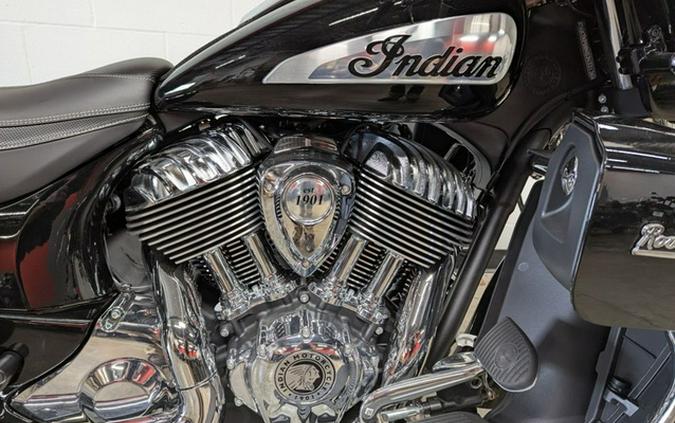 2025 Indian Roadmaster Limited W/Powerband Audio Black Metall