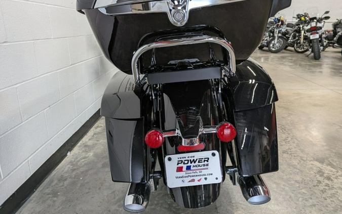 2025 Indian Roadmaster Limited W/Powerband Audio Black Metall