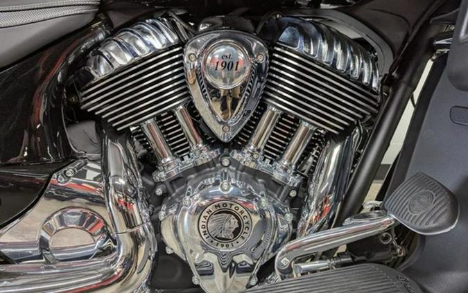 2025 Indian Roadmaster Limited W/Powerband Audio Black Metall