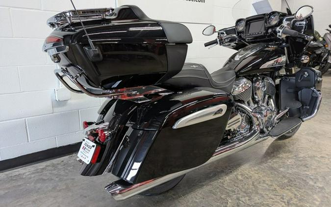 2025 Indian Roadmaster Limited W/Powerband Audio Black Metall