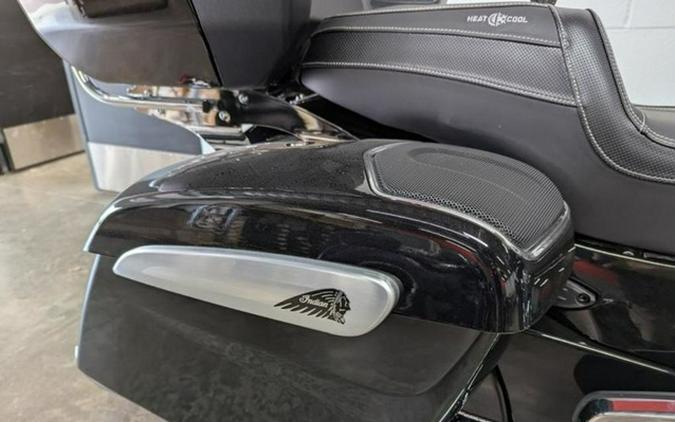 2025 Indian Roadmaster Limited W/Powerband Audio Black Metall