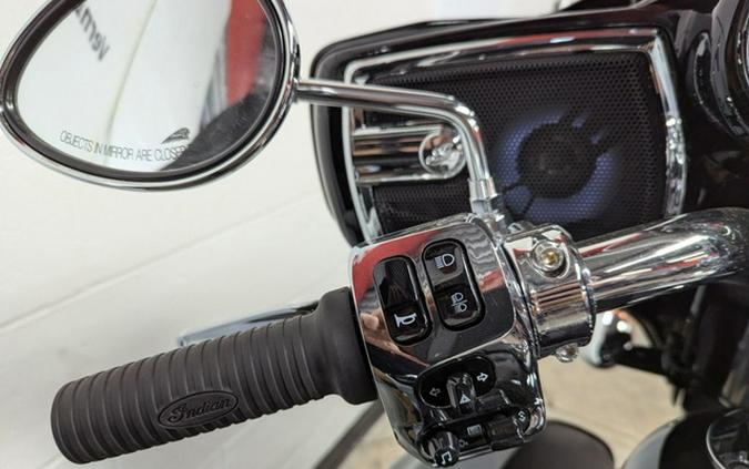 2025 Indian Roadmaster Limited W/Powerband Audio Black Metall