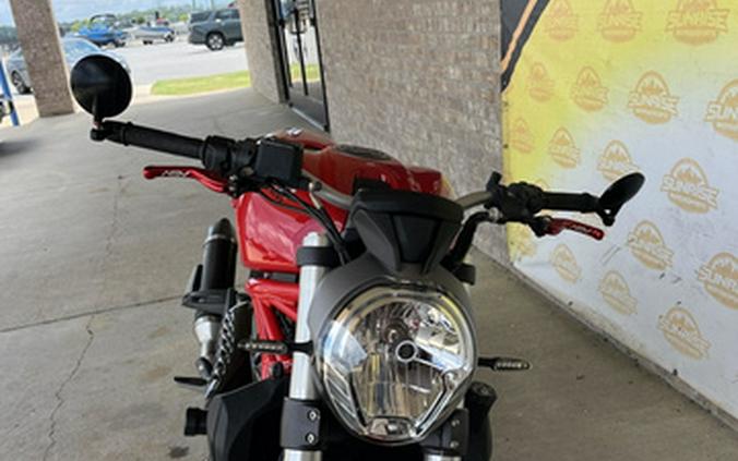 2015 Ducati Monster 821