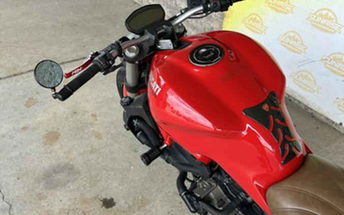 2015 Ducati Monster 821