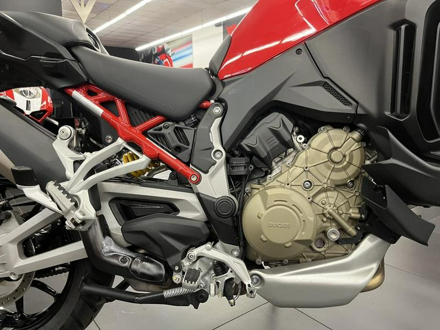 2023 Ducati Multistrada V4S Ducati Red - Alloy Wheels