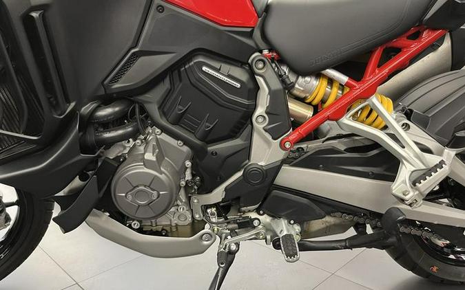 2023 Ducati Multistrada V4S Ducati Red - Alloy Wheels