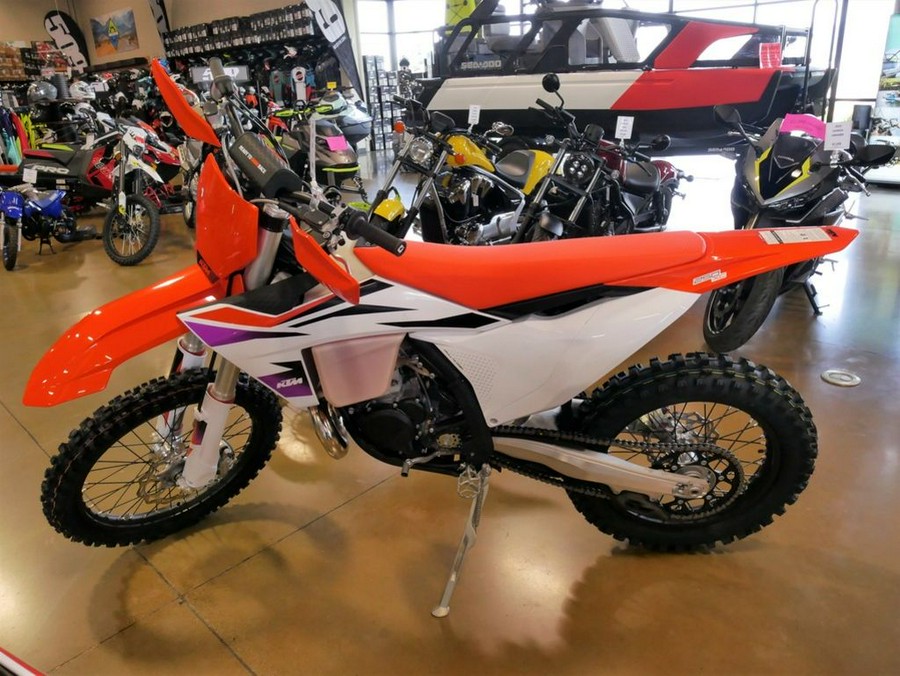 2024 KTM XC 250