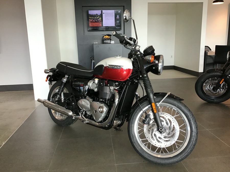 2025 Triumph Bonneville T120