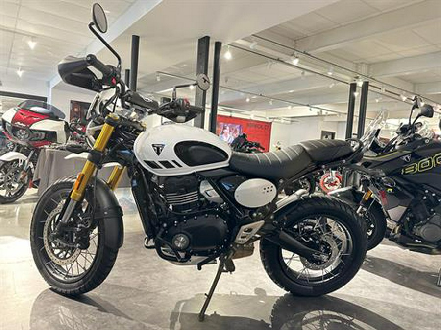 2026 Triumph Scrambler 400 XC