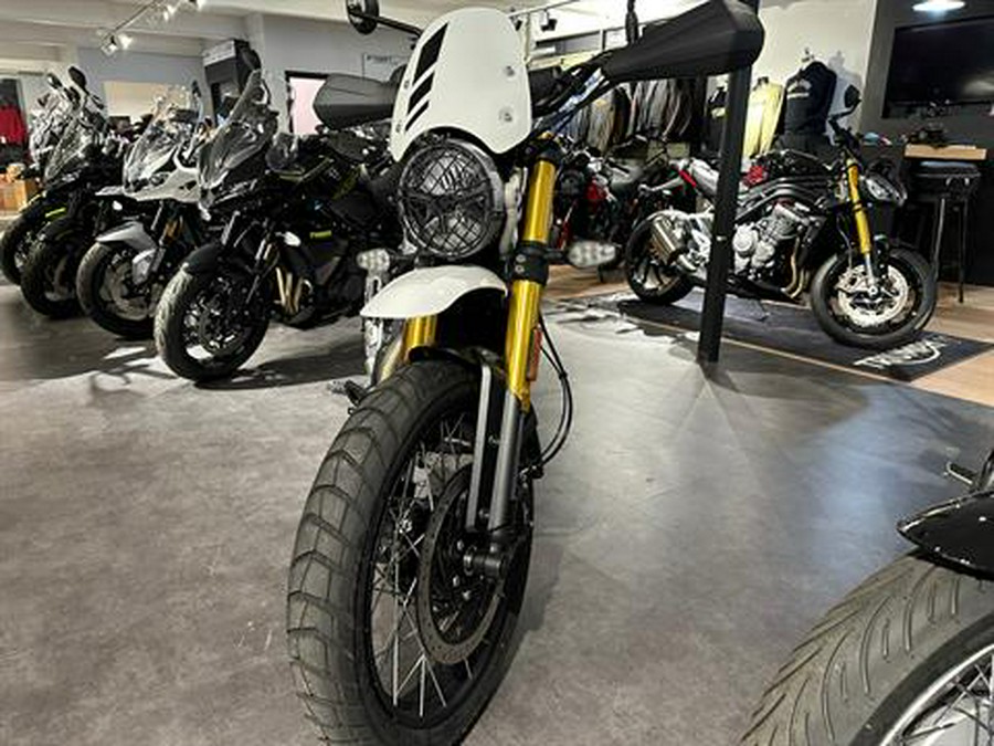 2026 Triumph Scrambler 400 XC