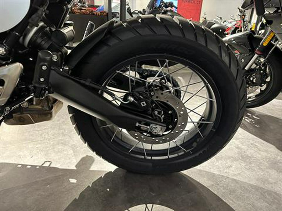 2026 Triumph Scrambler 400 XC