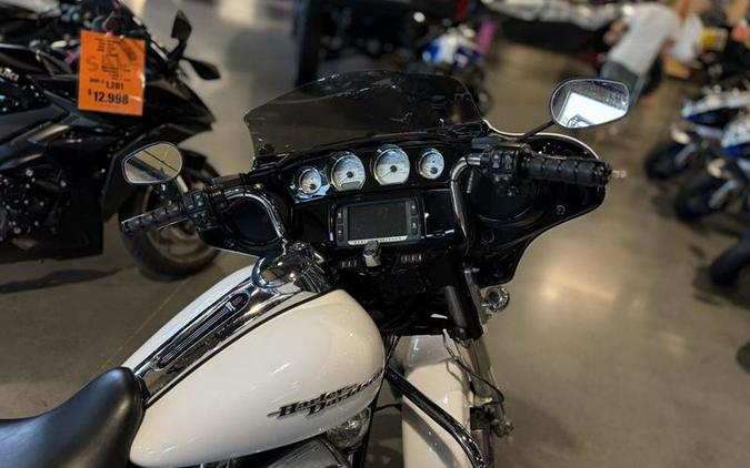 2017 Harley-Davidson® FLHXS - Street Glide® Special