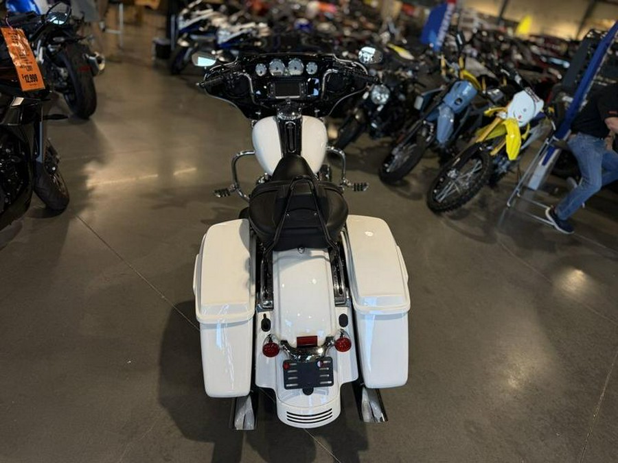 2017 Harley-Davidson® FLHXS - Street Glide® Special