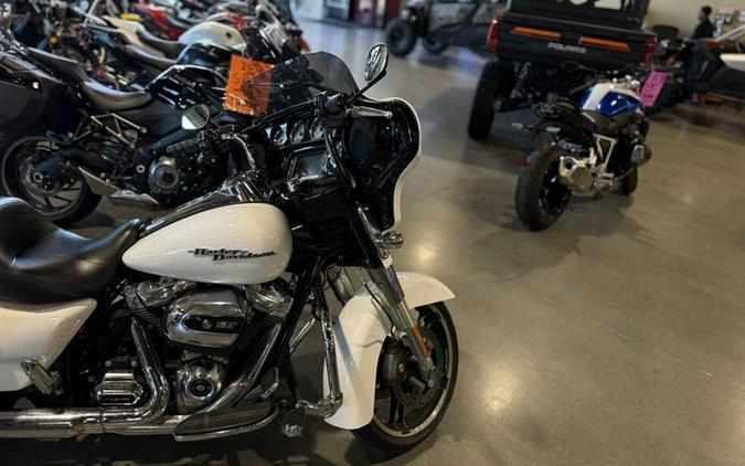 2017 Harley-Davidson® FLHXS - Street Glide® Special