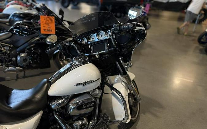 2017 Harley-Davidson® FLHXS - Street Glide® Special