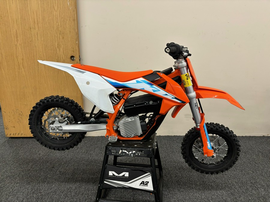 2024 KTM SX E 3
