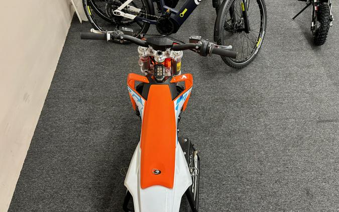 2024 KTM SX E 3