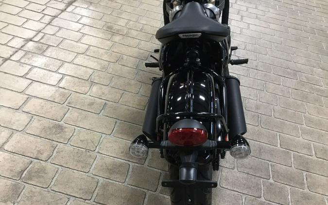 2018 Triumph Bonneville Bobber Black