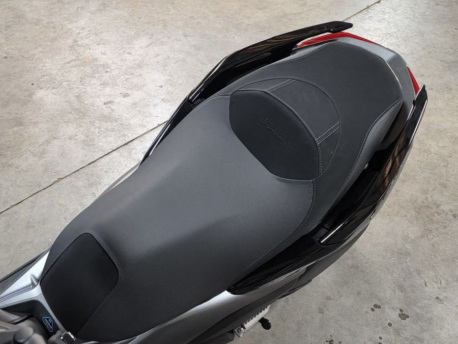 2026 Yamaha XMAX™ Base