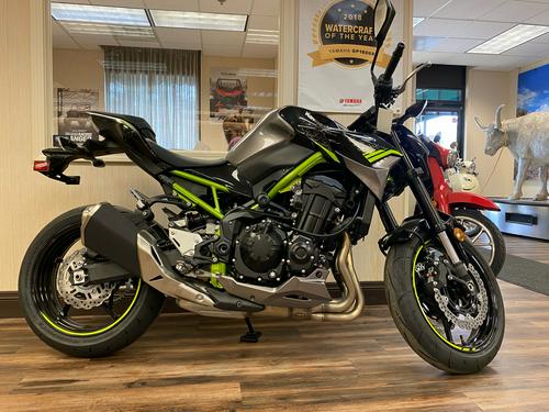 2020 Kawasaki Z900 ABS Review (15 Fast Facts)