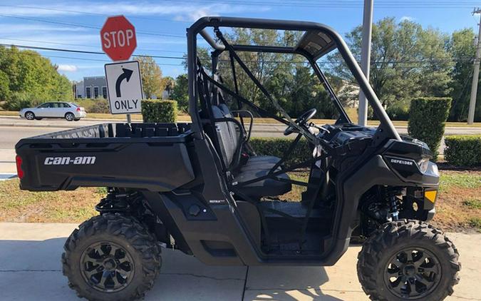 2024 Can-Am Defender DPS HD10 Timeless Black