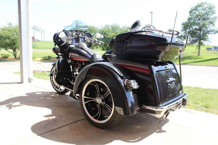 2020 Harley-Davidson® FLHTCUTGSE - CVO™ Tri Glide®