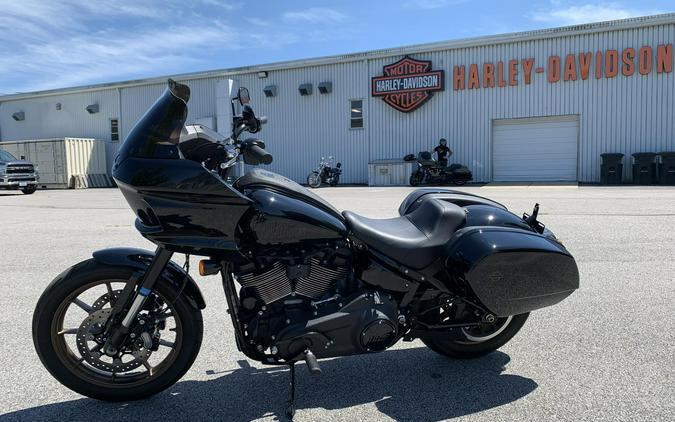 2024 Vivid Black - Black Finish