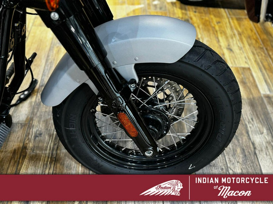 2023 Indian Motorcycle® Chief® Bobber Dark Horse® Silver Quartz Smoke