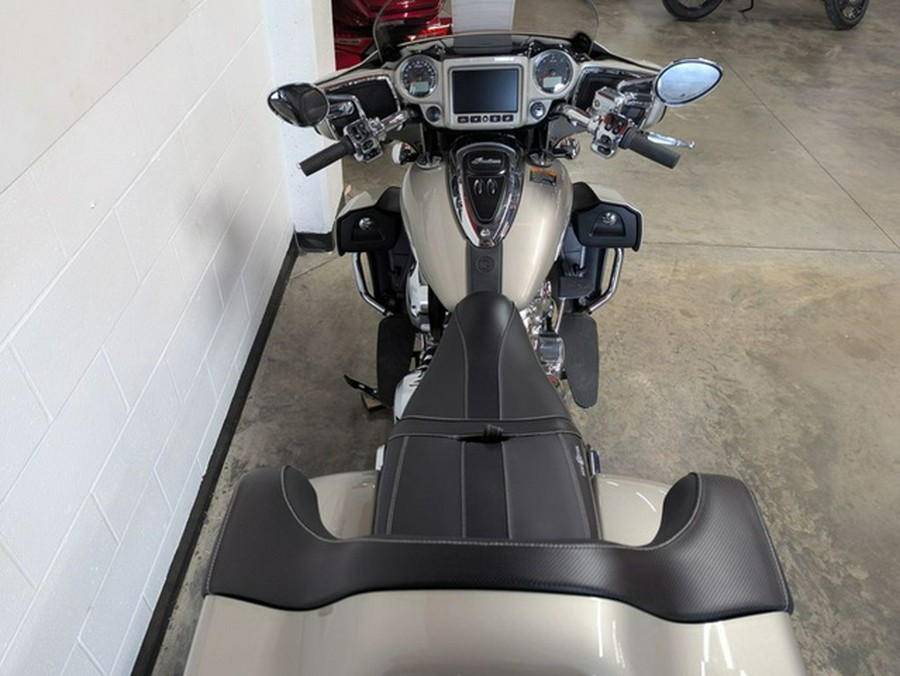 2025 Indian Roadmaster Limited Silver Quartz Metallic
