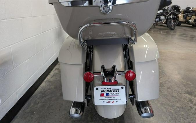 2025 Indian Roadmaster Limited Silver Quartz Metallic