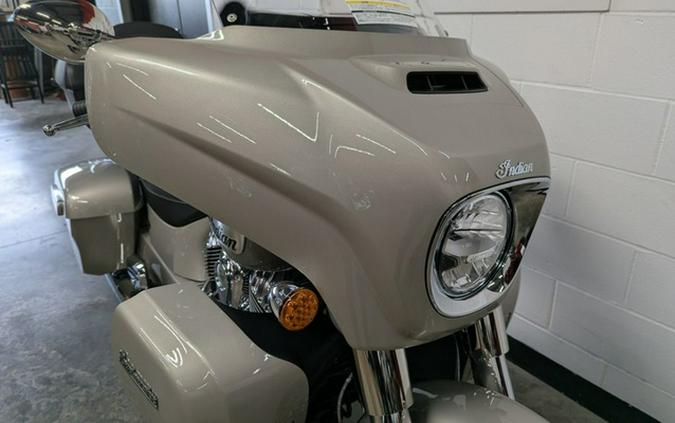 2025 Indian Roadmaster Limited Silver Quartz Metallic