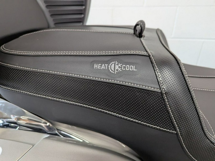 2025 Indian Roadmaster Limited Silver Quartz Metallic