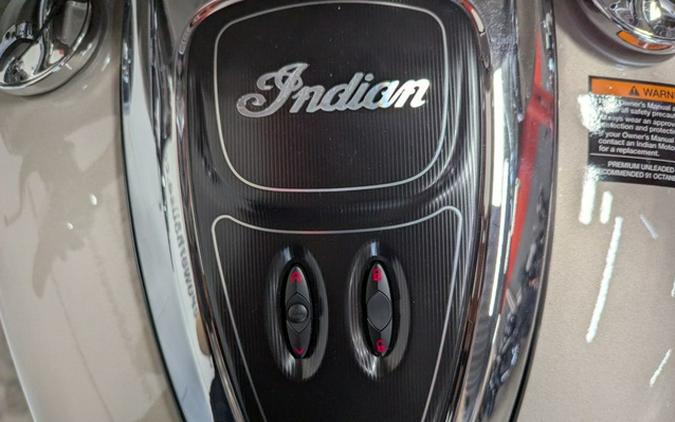 2025 Indian Roadmaster Limited Silver Quartz Metallic
