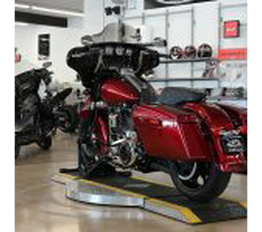2017 Harley Davidson Street Glide