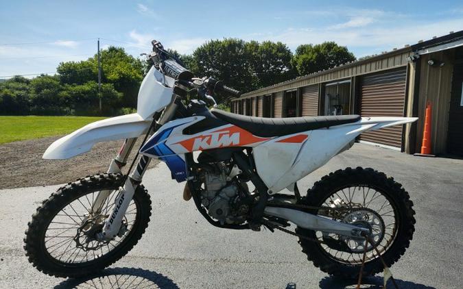 2019 350 SX-F - KTM