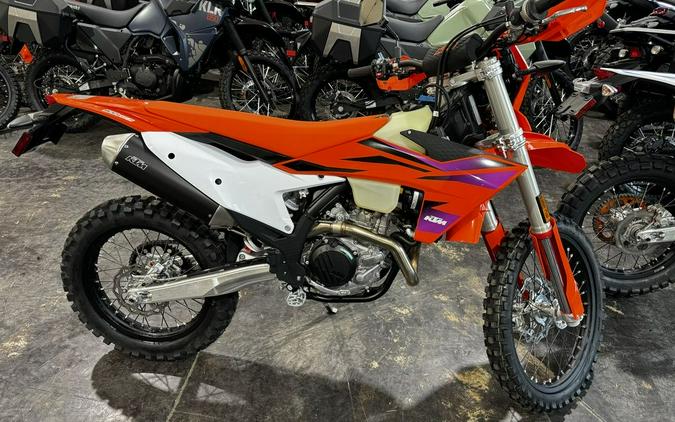 2024 KTM 500 EXC-F Six Days First Look [Fast Facts]