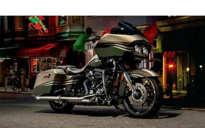 2013 Harley-Davidson CVO™ Road Glide® Custom