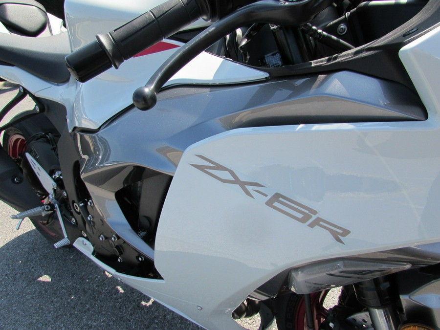 2025 Kawasaki Ninja® ZX™-6R ABS KRT Edition