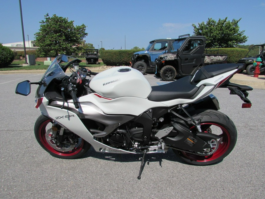 2025 Kawasaki Ninja® ZX™-6R ABS KRT Edition