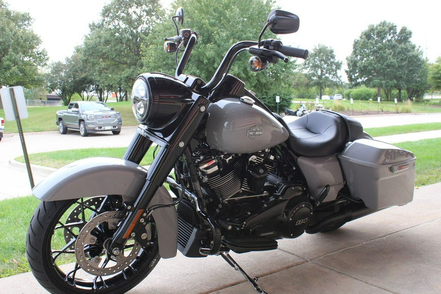 2025 Harley-Davidson® FLHRXS - Road King® Special