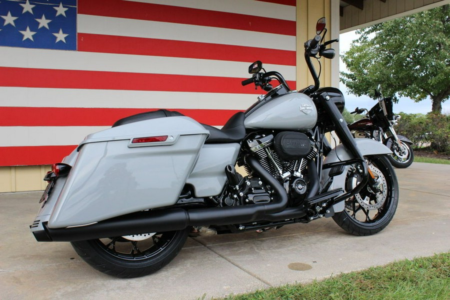 2025 Harley-Davidson® FLHRXS - Road King® Special