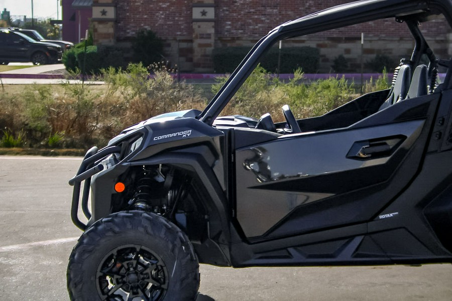2026 Can-Am® Commander XT 700