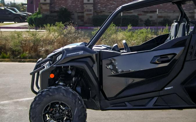 2026 Can-Am® Commander XT 700
