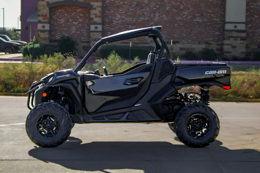 2026 Can-Am® Commander XT 700