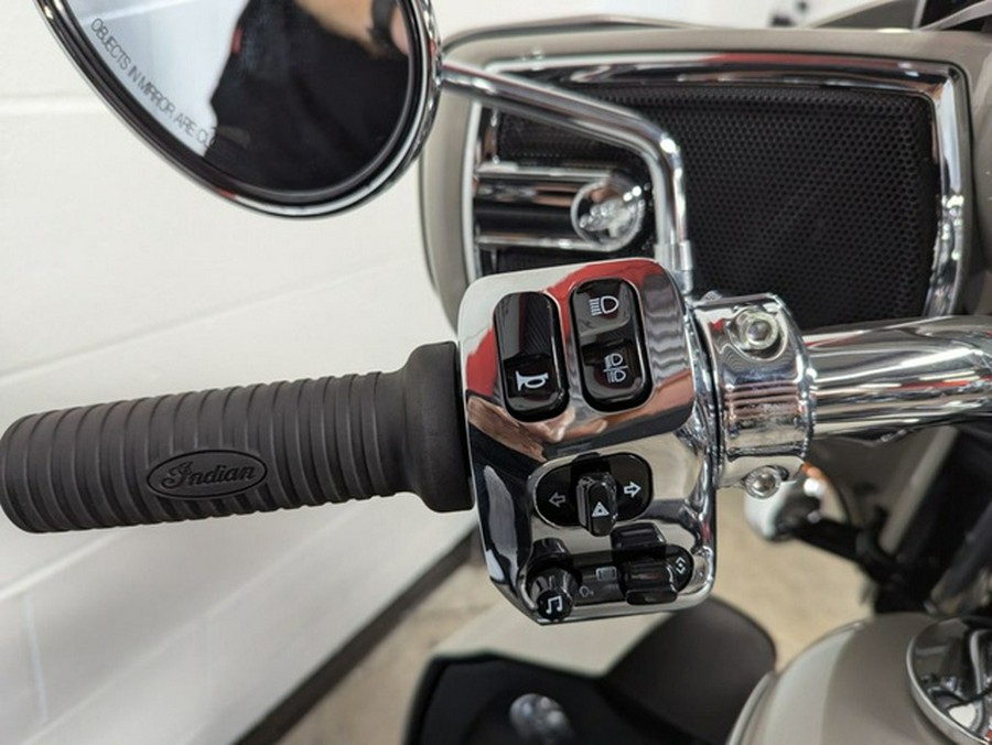 2025 Indian Roadmaster Limited Silver Quartz Metallic