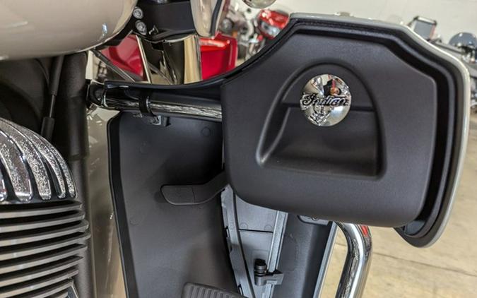2025 Indian Roadmaster Limited Silver Quartz Metallic