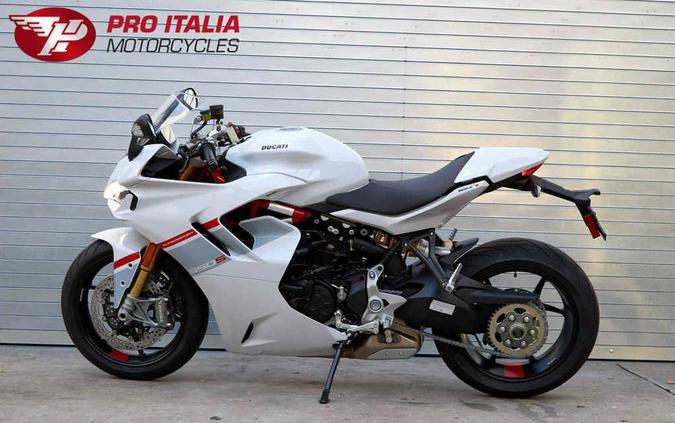 2024 Ducati Supersport 950 S White Stripe